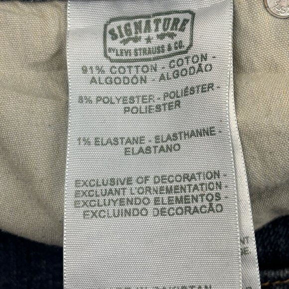 Signature By Levi Strauss Modern Bootcut Women's size 14 Dark Blue Denim Jeans - Picture 3 of 4